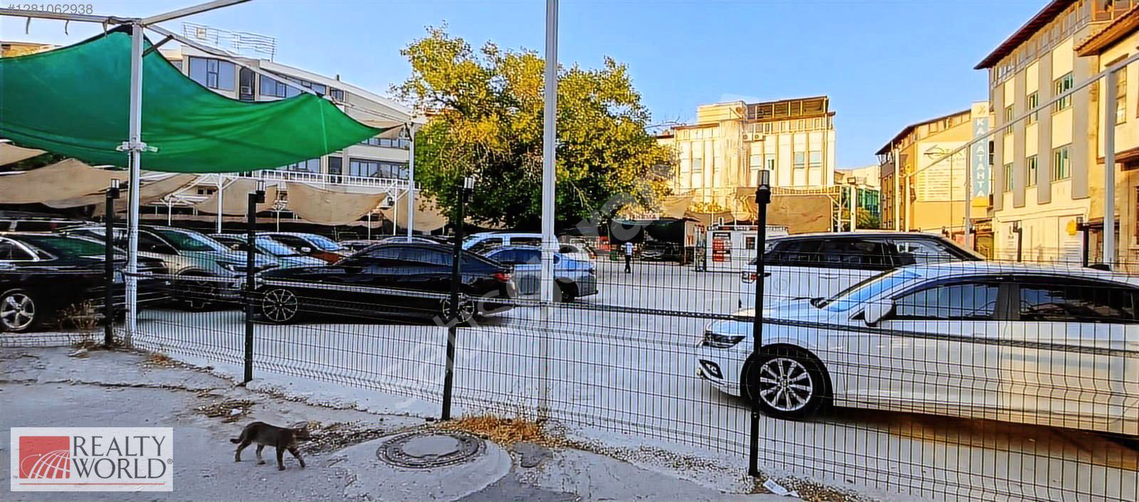 MURATPAŞA KIŞLA'DA MERKEZİ KONUMDA TAM TİCARİ HİSSELİ ARSA