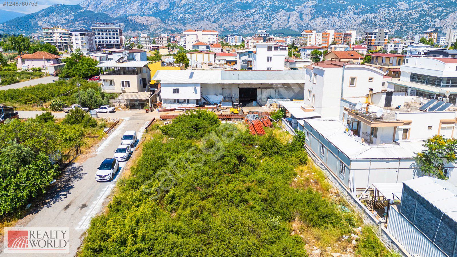 DÖŞEMEALTI YENİKÖYDE 321 M2 0.60 EMSAL İMARLI ARSA