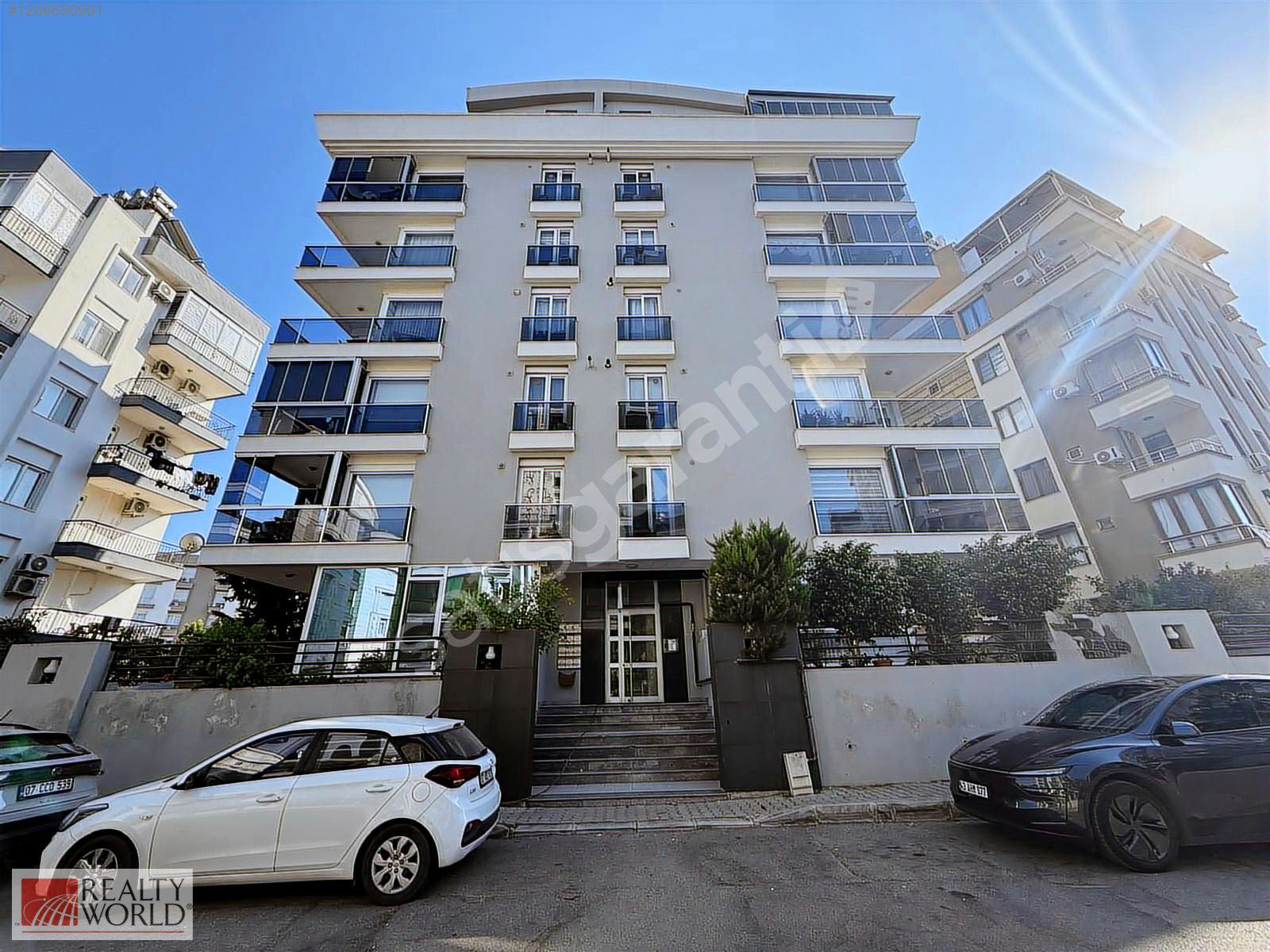 AKKUYU MAHALLESİNDE 3+1 SATILIK DOĞALGAZLI DUBLEKS DAİRE