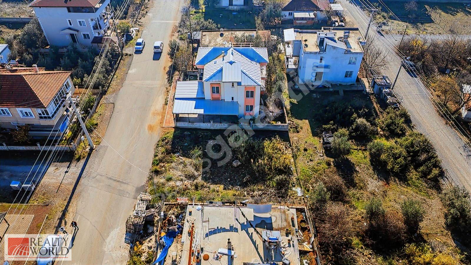 YENİKÖYDE 307 M2 0.60 EMSAL SATILIK İMARLI ARSA PARKA CEPHE