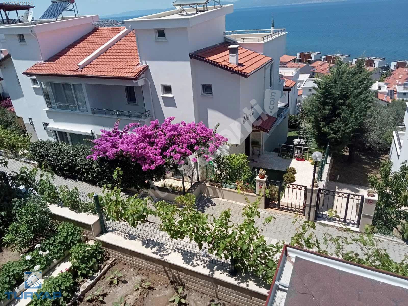 Turyap'tan Pelitköy'de 4+1 Tripleks Villa