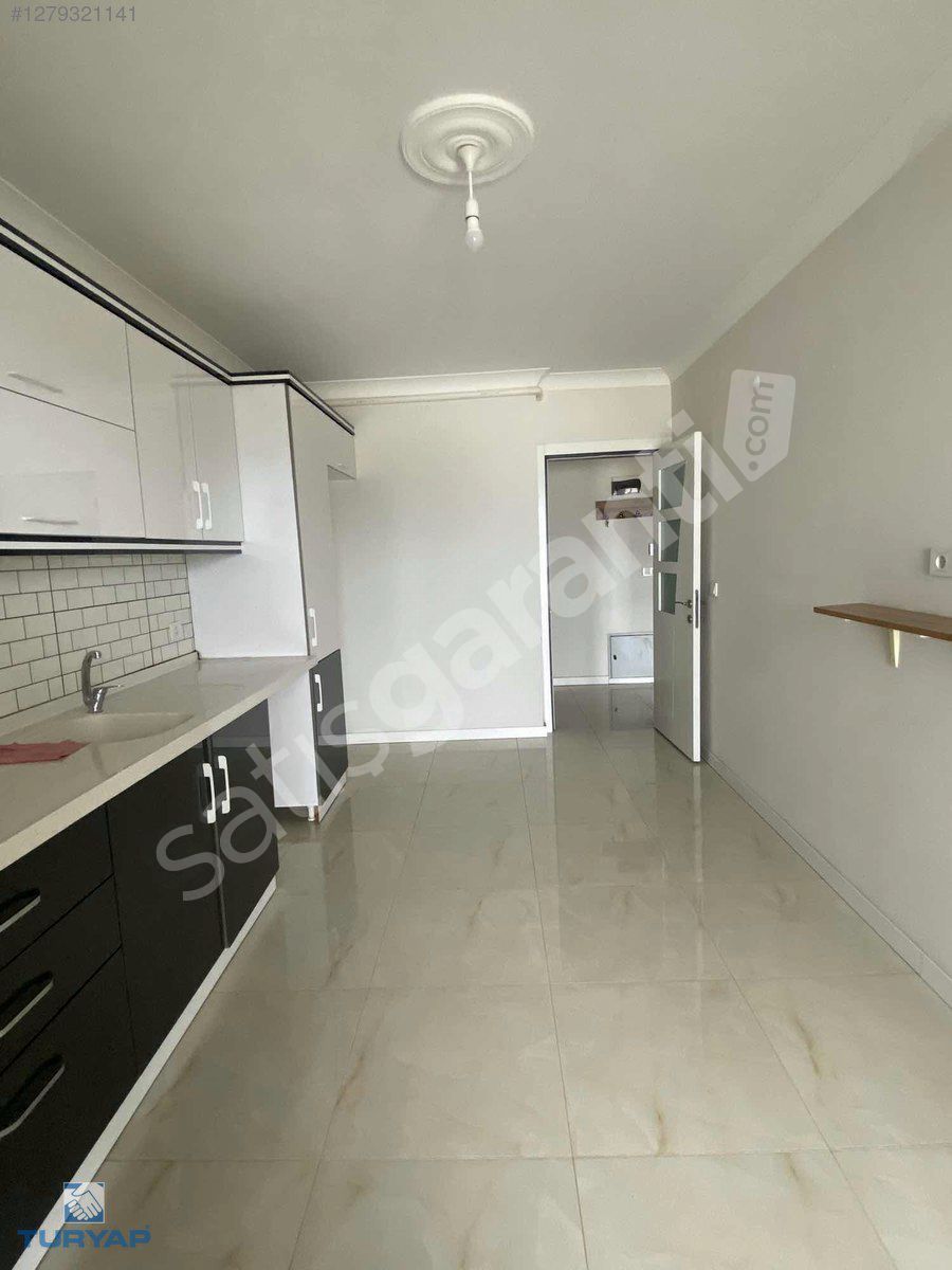 Turyap'tan Yeni otogar arkasında satılık kapalı mutfak 3+1