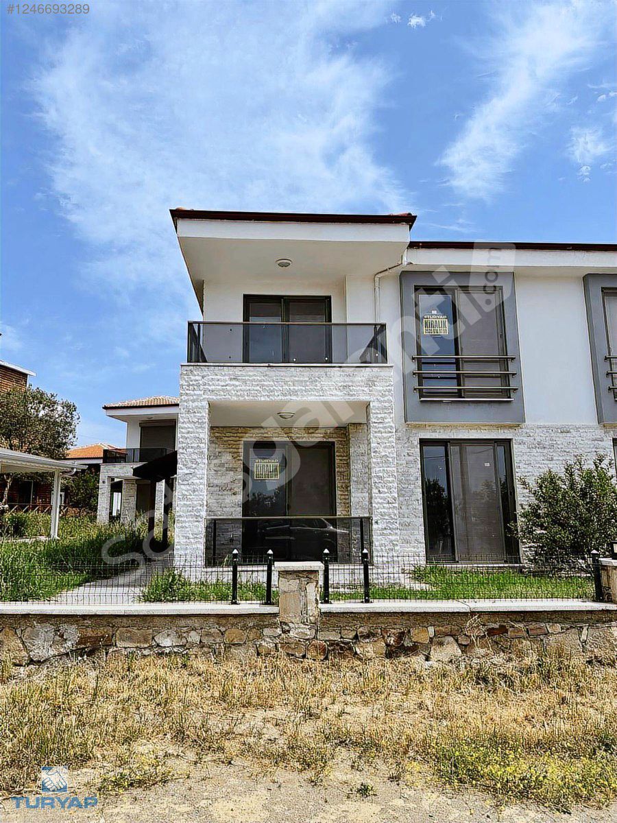 TURYAP'TAN PELİTKÖY SAHİLDE KİRALIK VİLLA