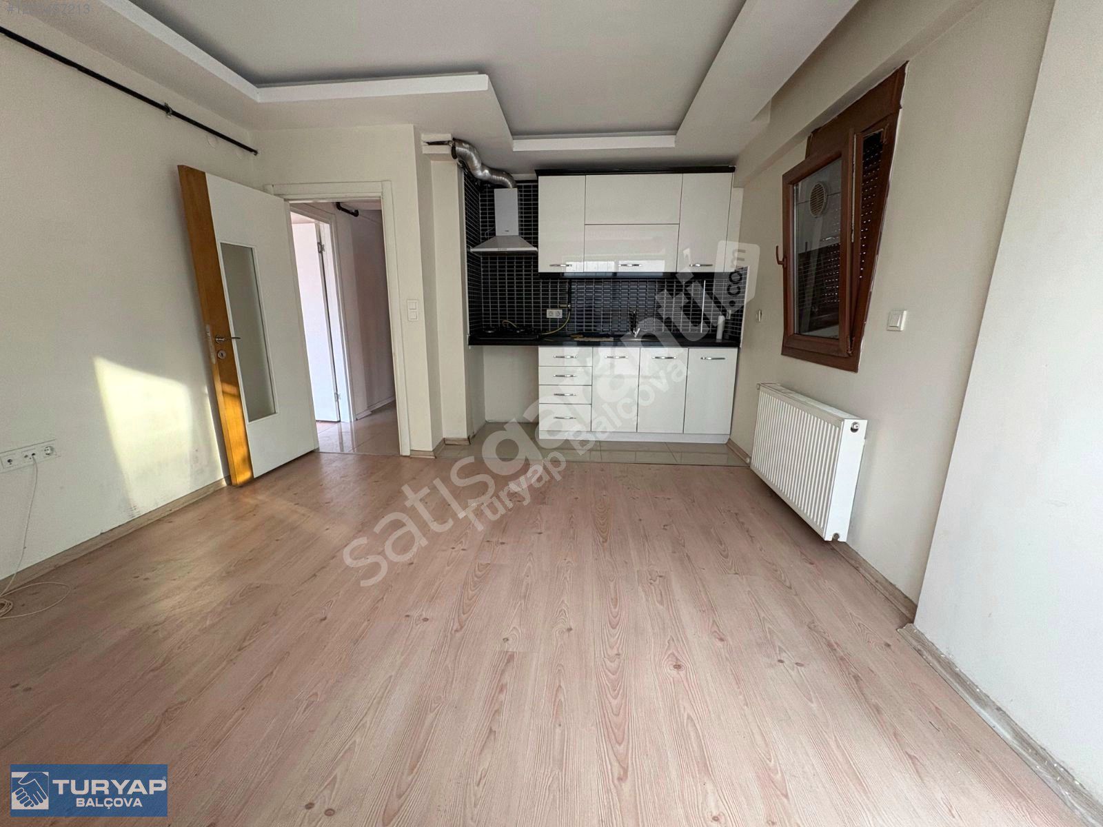 İstinyePark ve Vergi Dairesi Yakını 3 Cepheli 3+1 Ferah Arakat