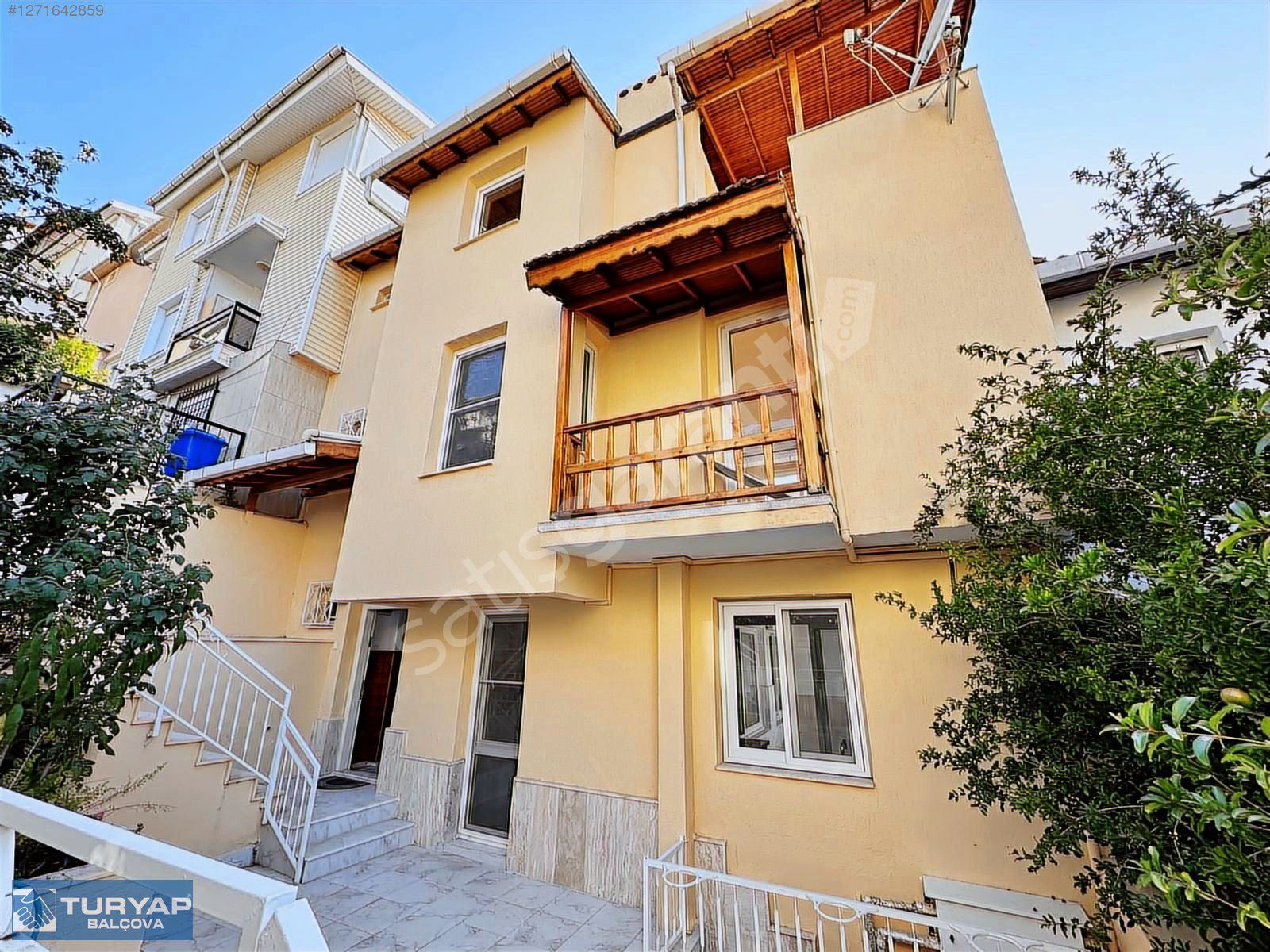 Havacılar Sitesinde 3+1 Deniz ve Doğa Manzaralı Teraslı Tripleks