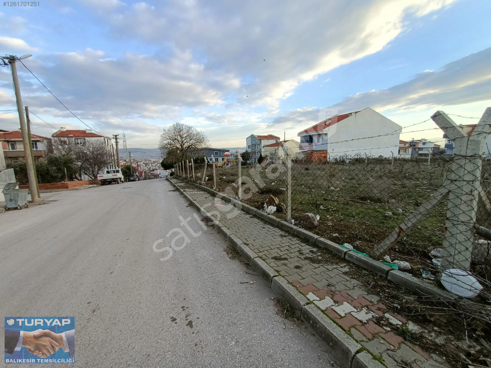 TURYAP'TAN SÜTLÜCE MAHALLESİNDE KAT KARŞILIĞI 910 M2 ARSALAR