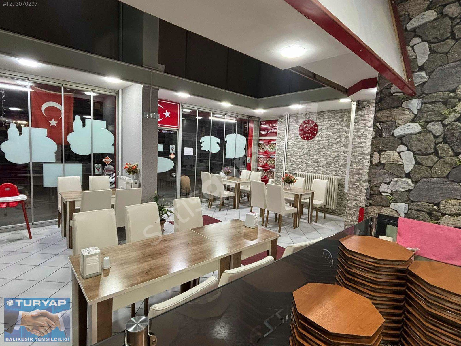 TURYAP'TAN ÇARŞI MERKEZDE DEVREN KİRALIK 300 M2 DÜKKAN