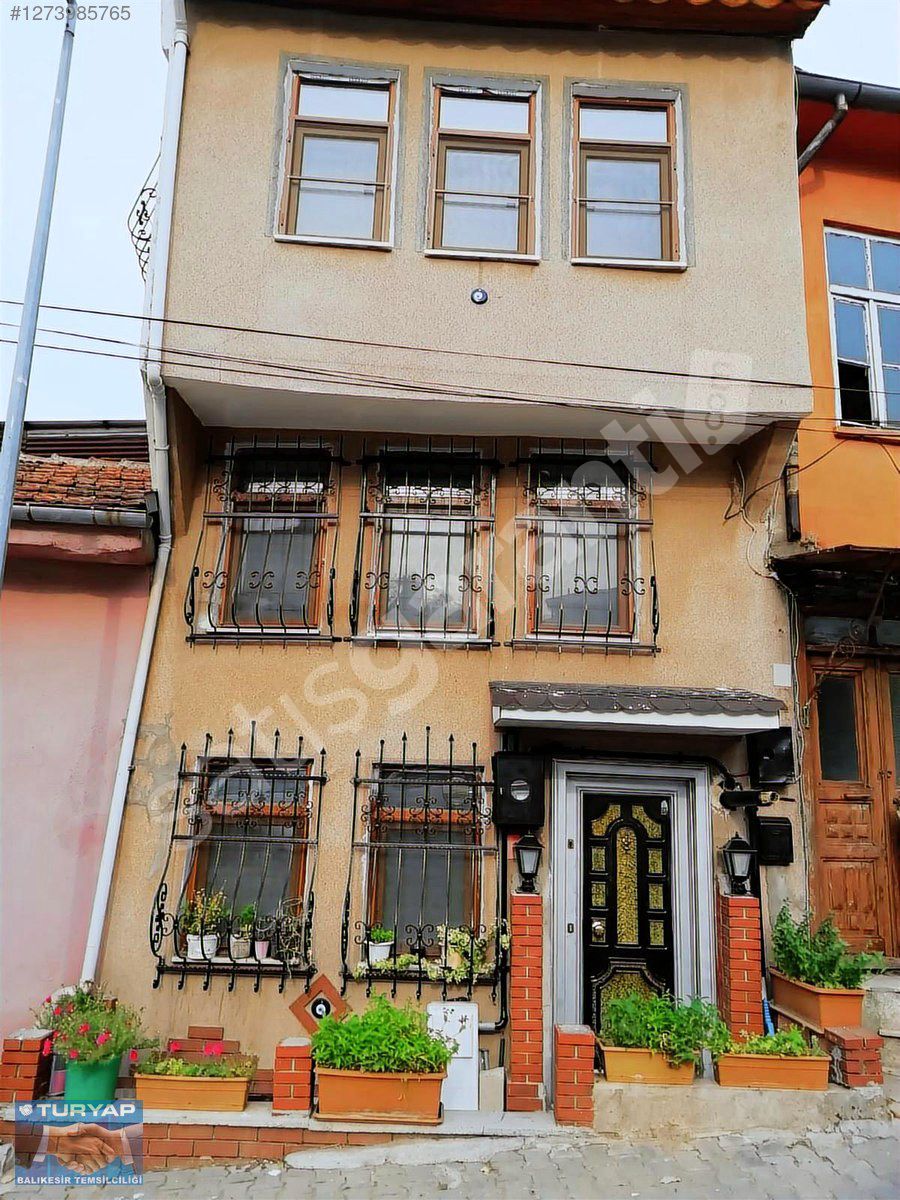 TURYAP'TAN ÇARŞIYA YÜRÜME MESAFESİ EŞYALI KİRALIK MÜSTAKİL EV