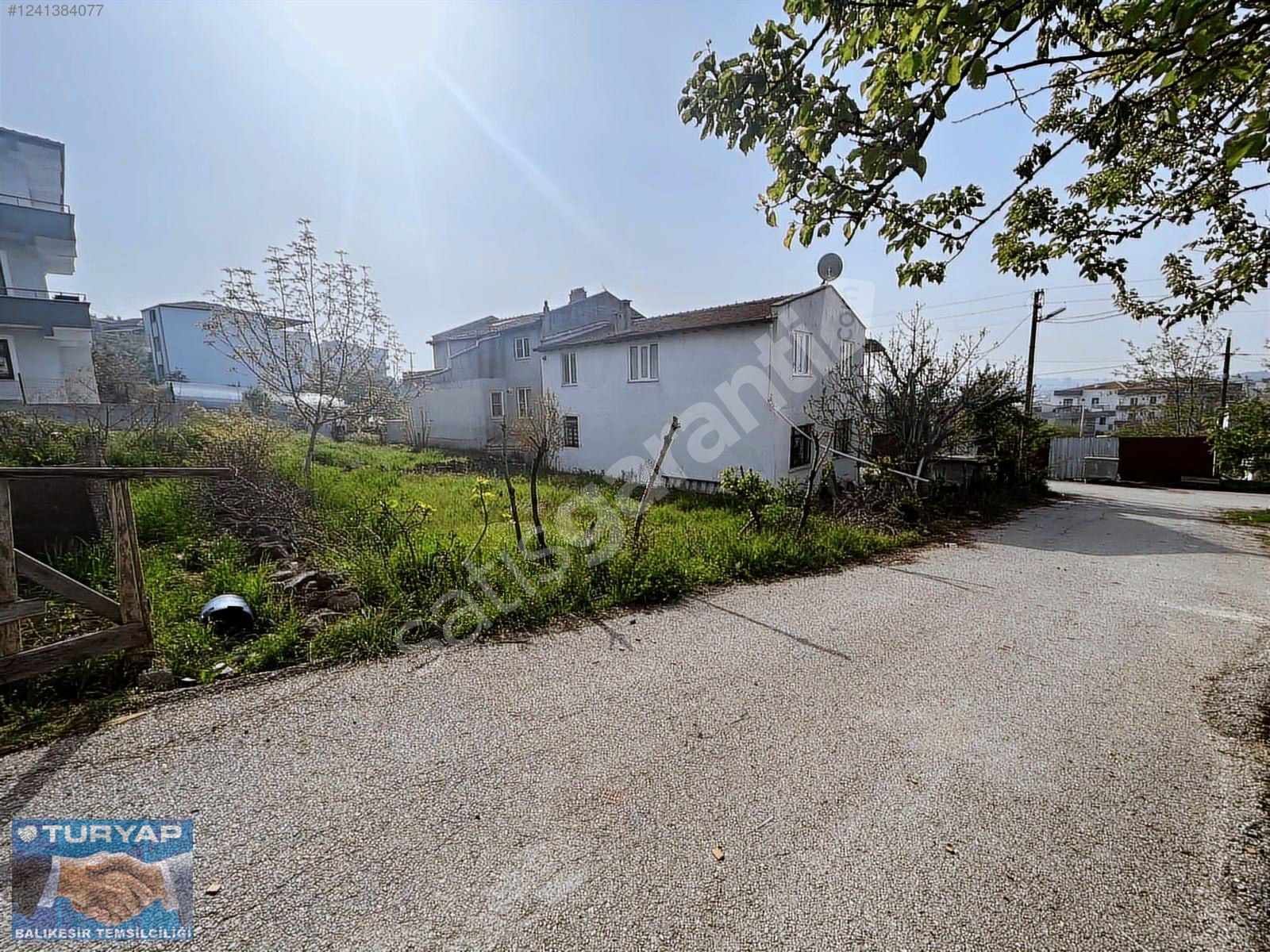 TURYAP'TAN YILDIZ MAHALLESİNDE SATILIK 285 M2 3 KATA İMARLI ARSA