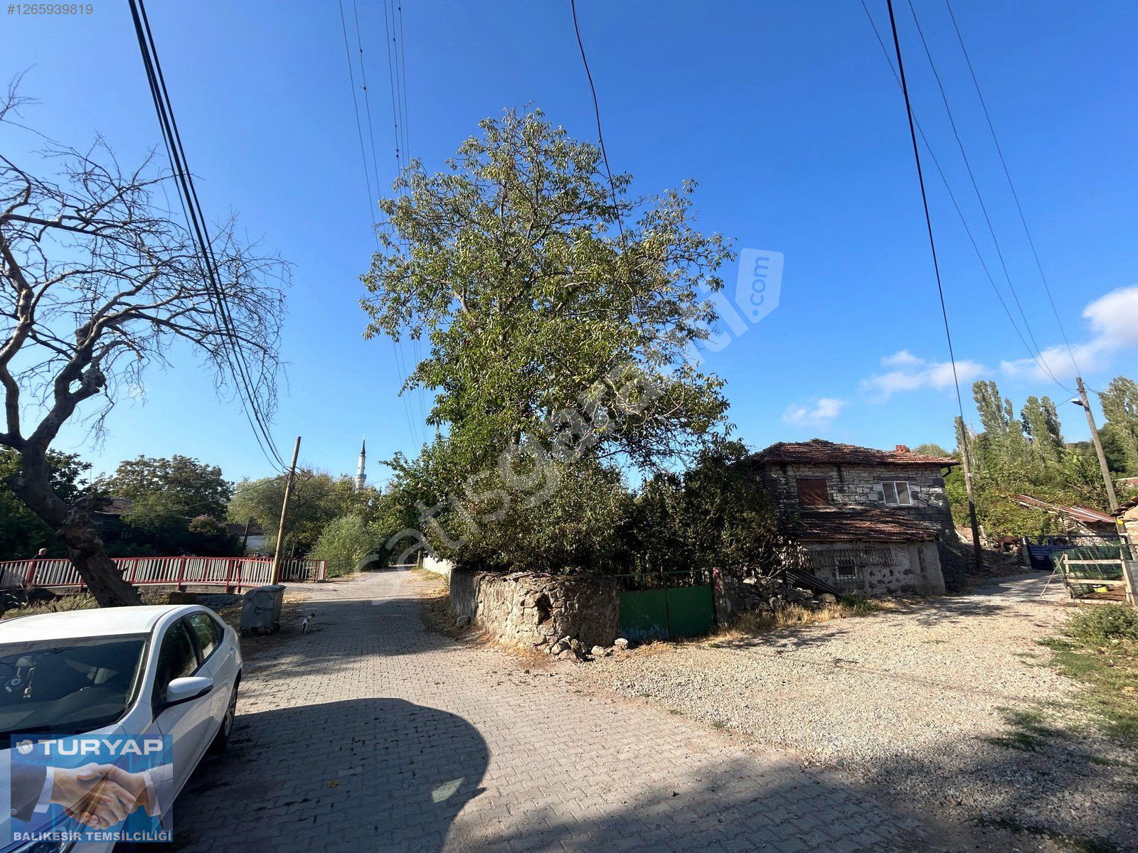 TURYAP'TAN SAVAŞTEPE SOĞUCAK'TA KÖY MERKEZİNDE SATILIK EV