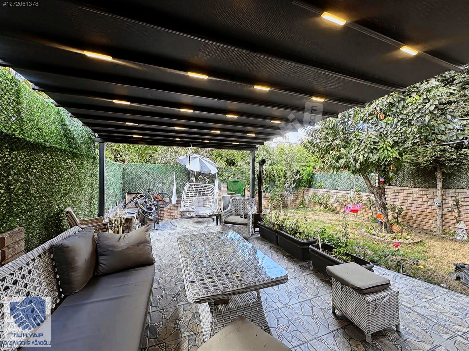 Başakşehir Vadipark Villaları Bahçeli 6+2 Satılık Villa