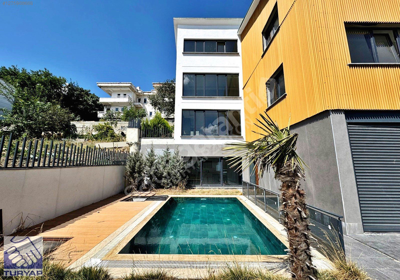 Turyap' tan Büyükçekmce de, 5+2, 600 m2, Havuzlu, Müstakil Villa