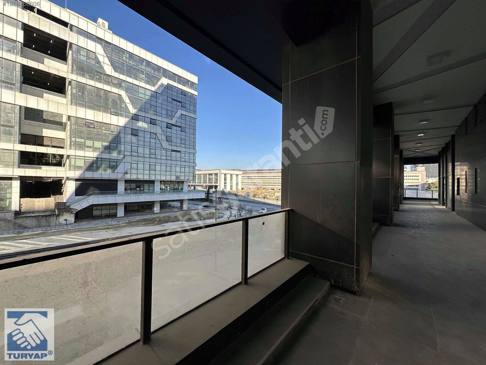 TURYAPDAN İSTMALL AVMDE SATILIK 40m2 DÜKKAN