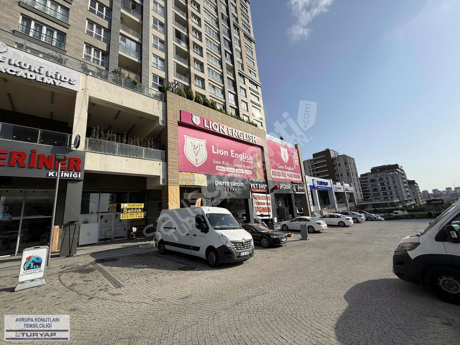 TURYAP'TAN PARK MAVERA 2 DE DÜZ GİRİŞ CADDE CEPHE SATILIK İŞYERİ