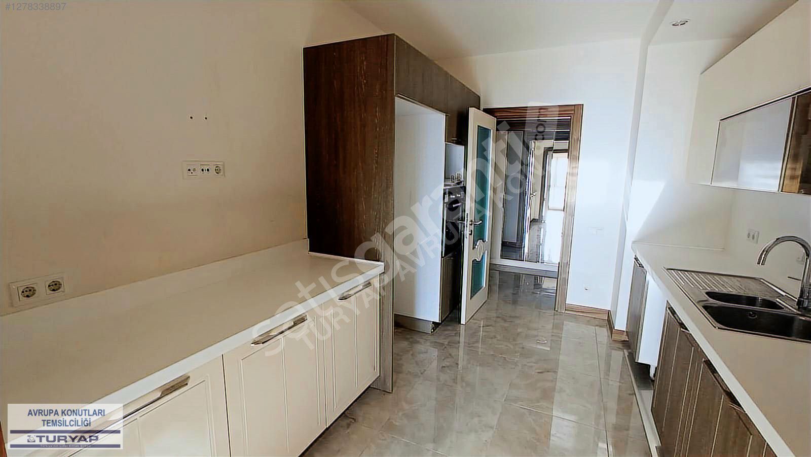 PARK MAVERA 2 BOŞ 4+1 SATILIK FIRSAT DAİRE TURYAP'DAN