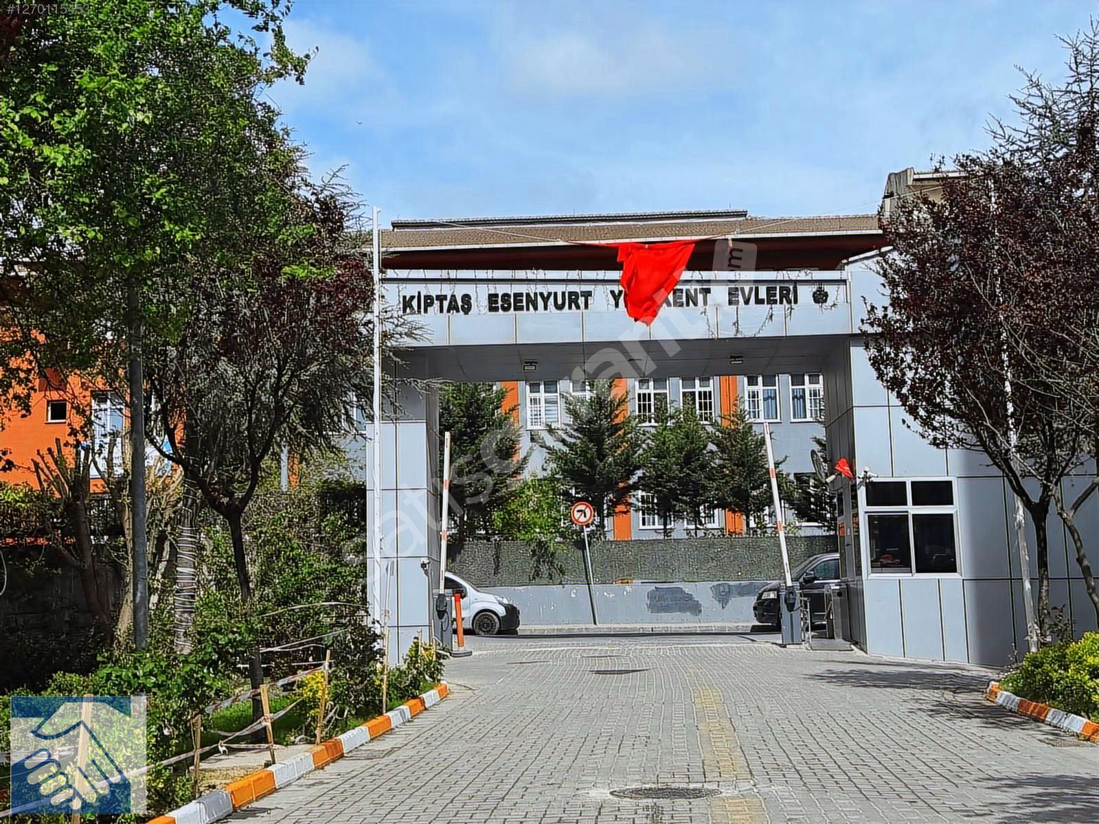 ESENYURT KİPTAŞ 2.ETAP YENİKENT EVLERİNDE 85 M2 BOŞ SATILIK 2+1