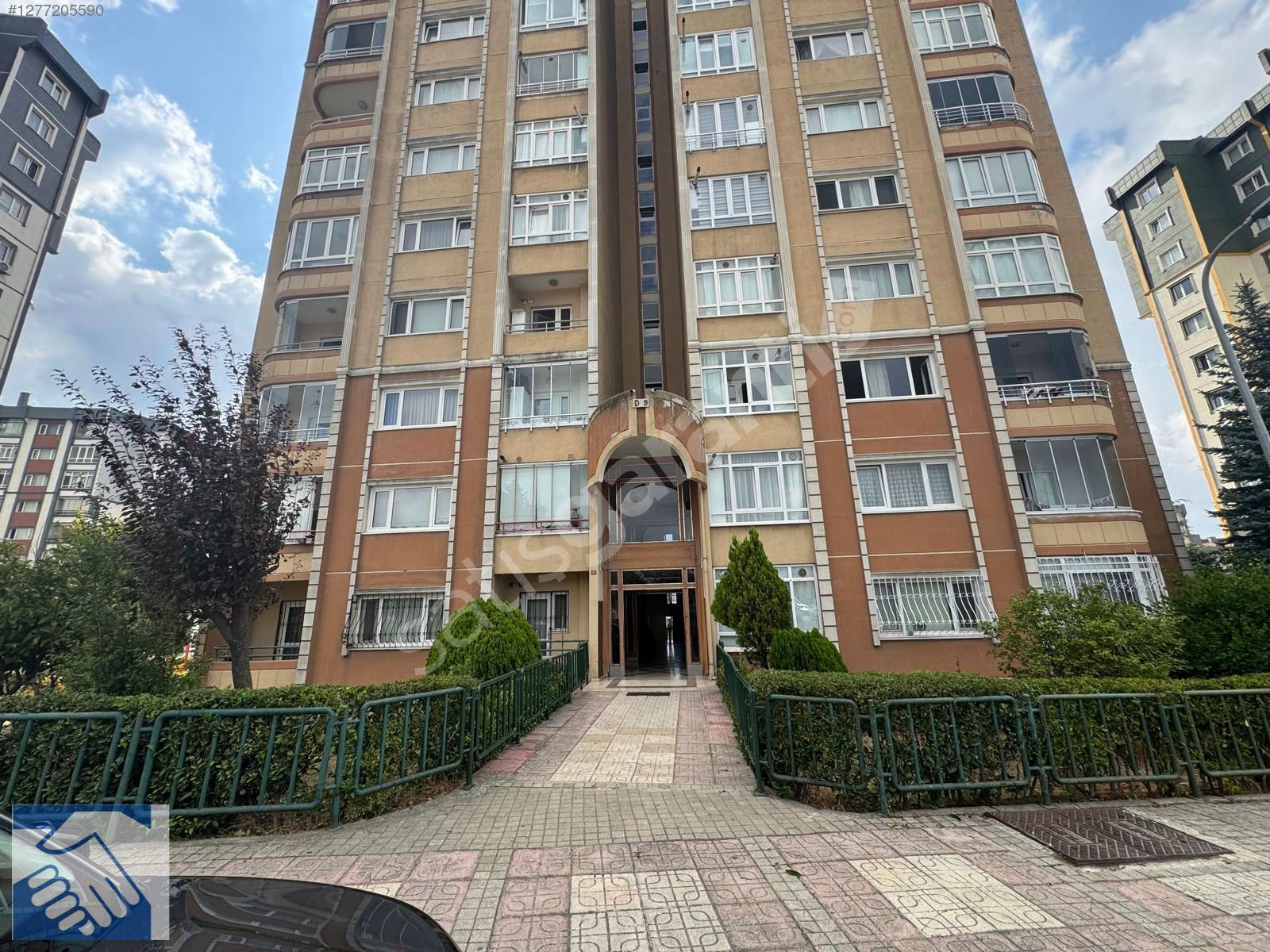 BAŞAKŞEHİR 4.ETAP VADİPARK EVLERİNDE SATILIK 3+1 DAİRE