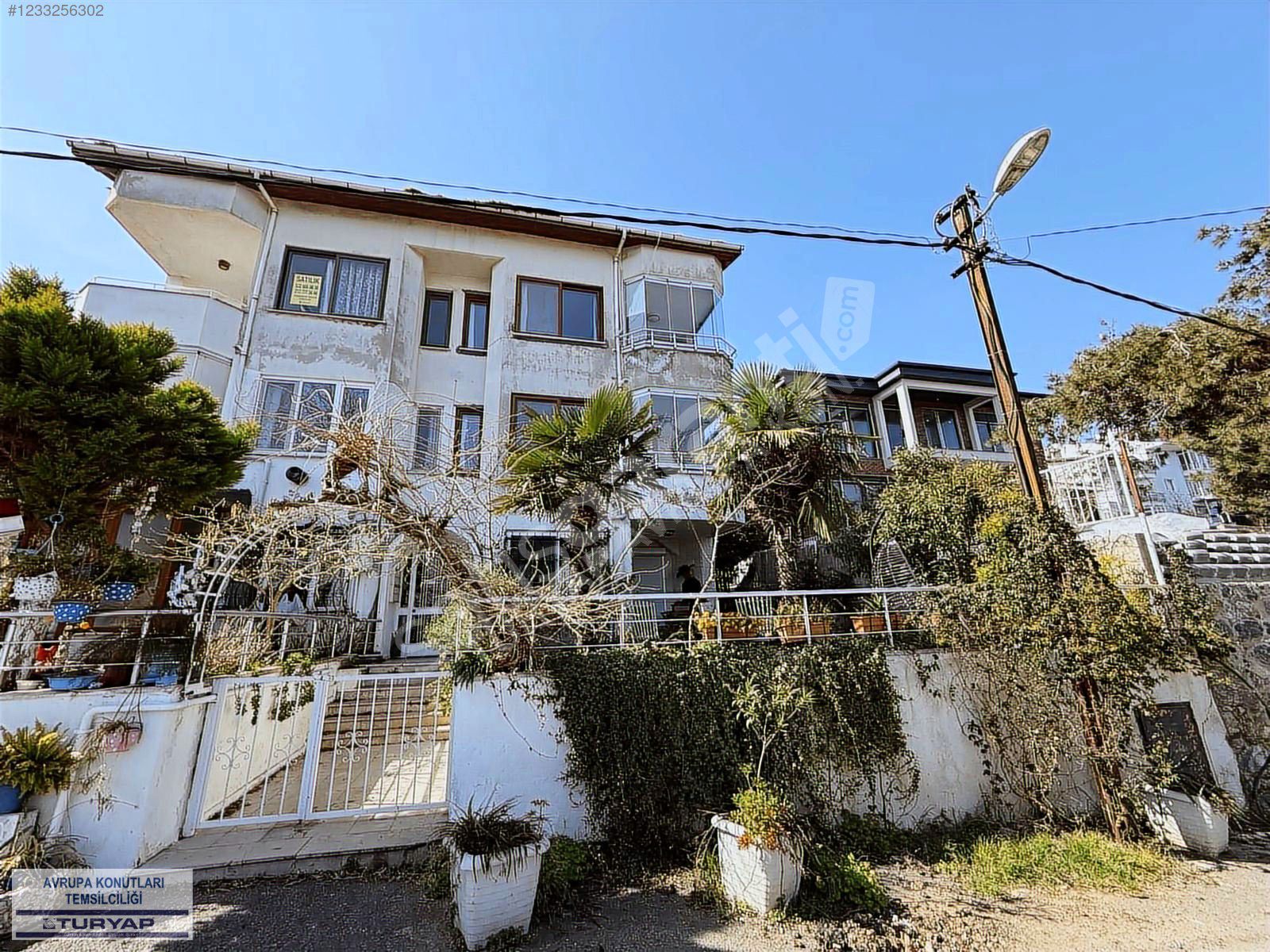 KINALIADA KORKUT SOKAKTA FULL DENİZ MANZARALI 3+1 EŞYALI DUBLEKS