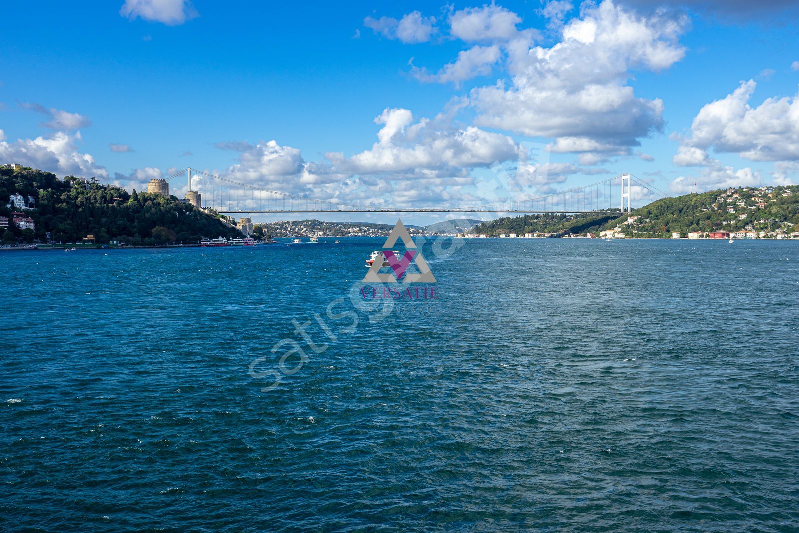 Kandilli'de tek yalı daireleri olan binada 220 m2 bahçe dubleksi