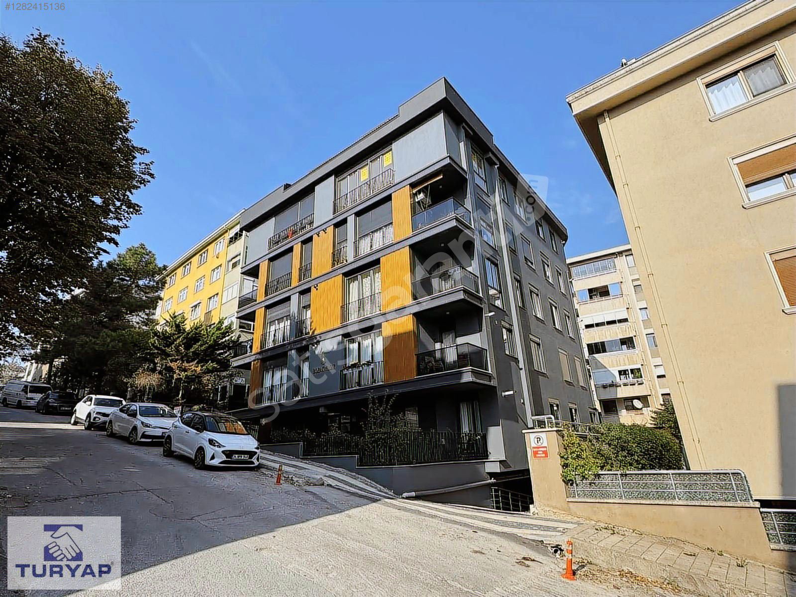 ACIBADEM CADDESİNE 3. BİNADA;ÖN CEPHE,KİRACILI,2+1,EMSALSİZ,ACİL