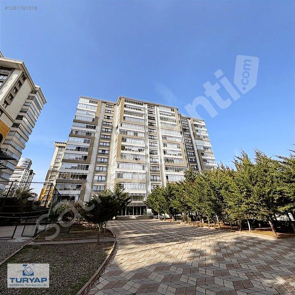 ETLİK'de CADDE ÜZERİ SİTEDE MANZARALI 180 m² 4+1 KİRALIK DAİRE