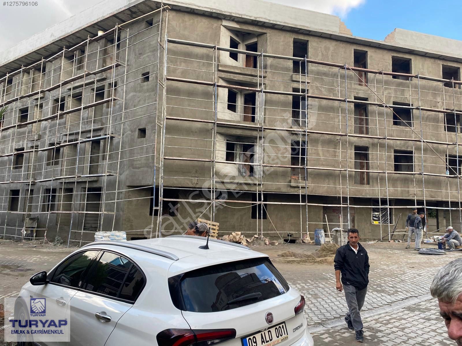 KUŞADASI DAVUTLARDA SATILIK SIFIR 1+1 FIRSAT DAİRE