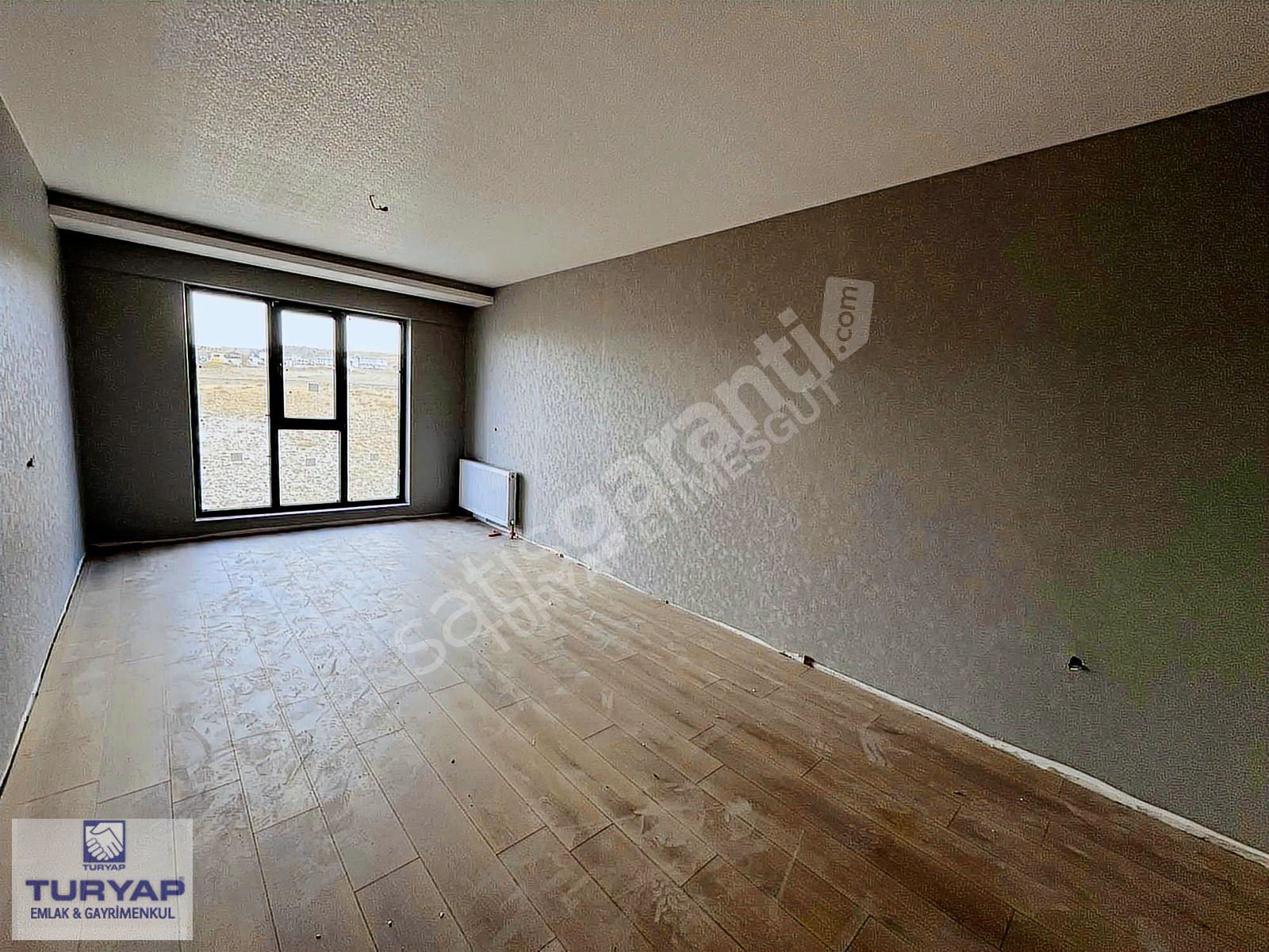 SARAYCIKTA BAĞIMSIZ MUTFAKLI SIFIR 2+1 DAİRE TURYAP 'tan