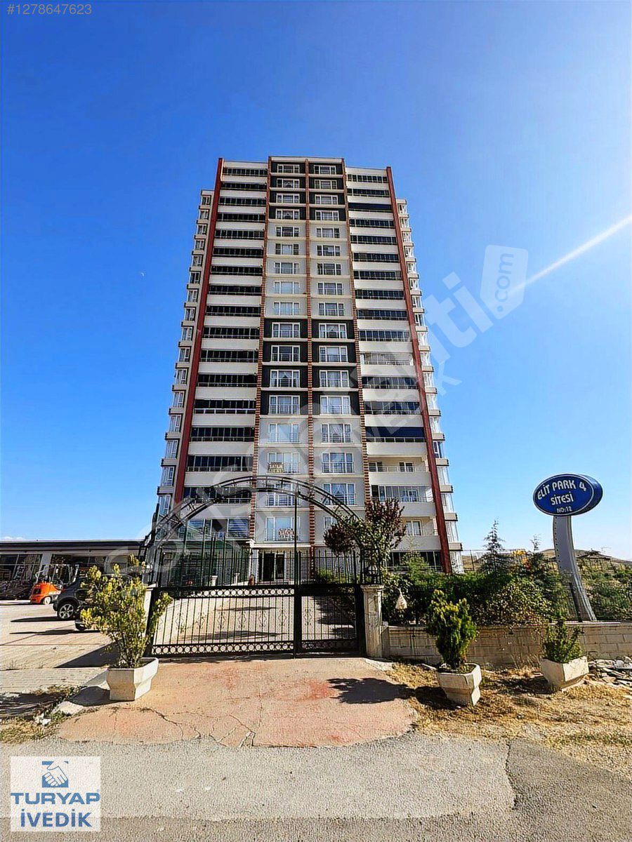 KUZEY YILDIZI'NDA GÜNEY CEPHE MANZARALI 3+1 SATILIK DAİRE