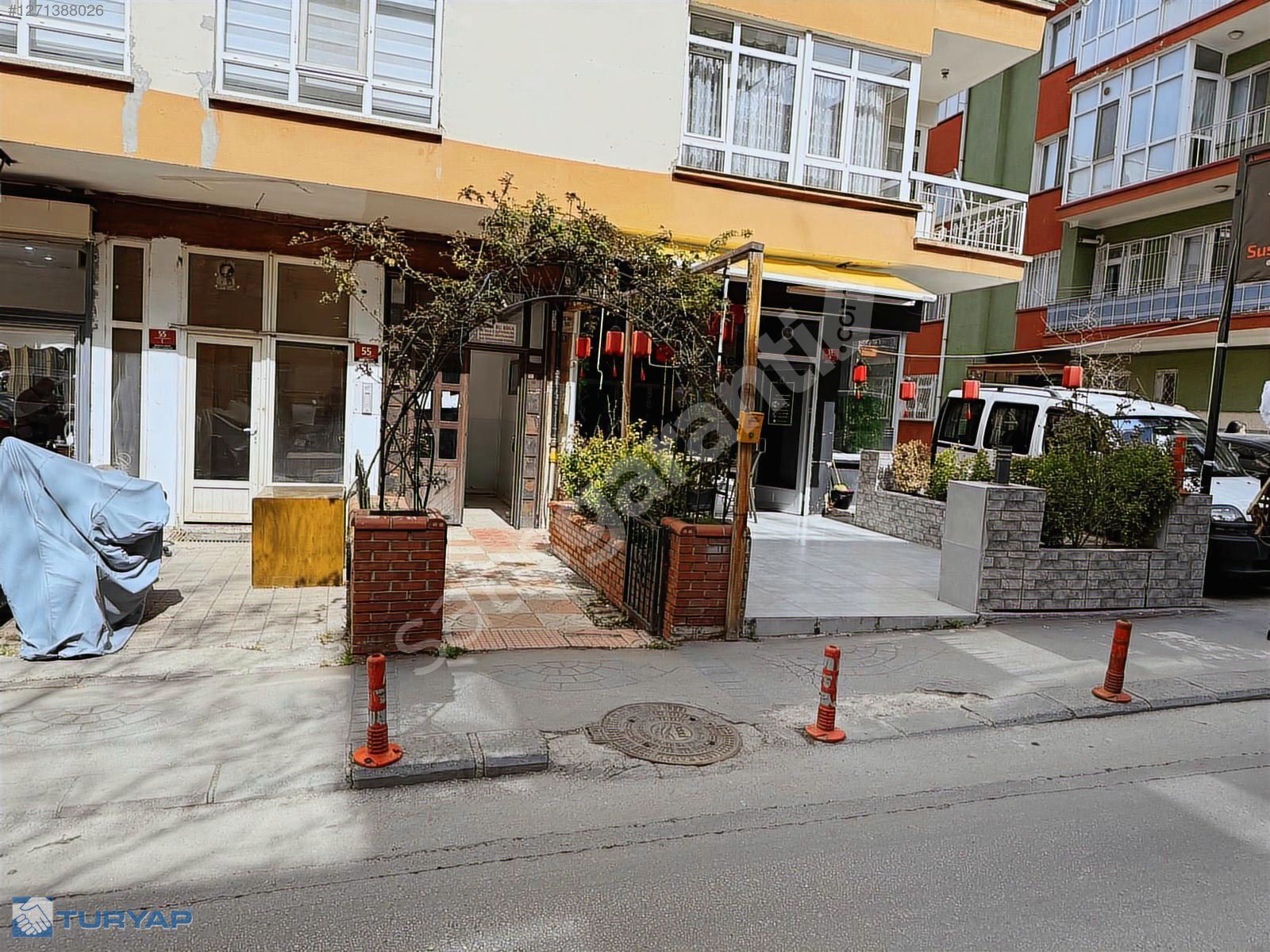 ESAT BARDACIK SOKAK'TA DÖRT YOL AĞZINDA UFAK İŞ YERİ