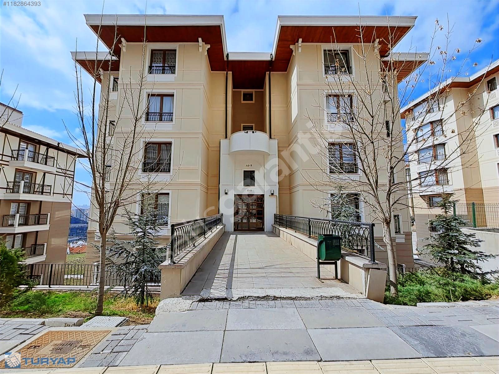 TURYAP'tan MANZARALI Merkezi Konum Kısa Blok Kiralık 4+1