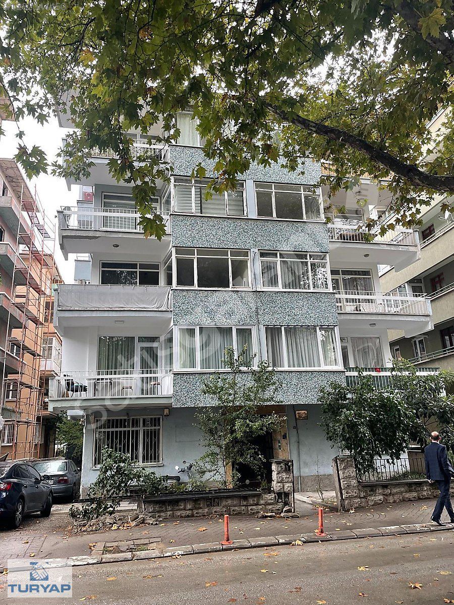 KIZILAY HALK SOKAK DA 2+1 ÖN CEPHE KOMBİLİ 3. KAT