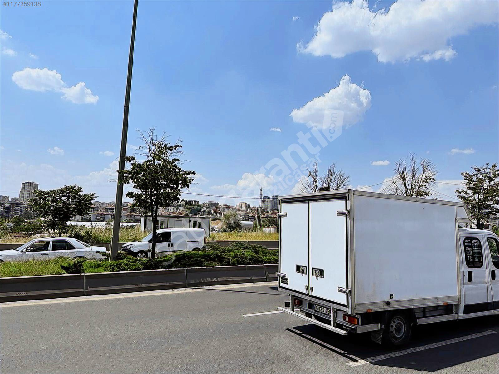 ANADOLU BULVARINA 125 METRE CEPHELİ KÖŞE KONUMDA KİRALIK ARSA