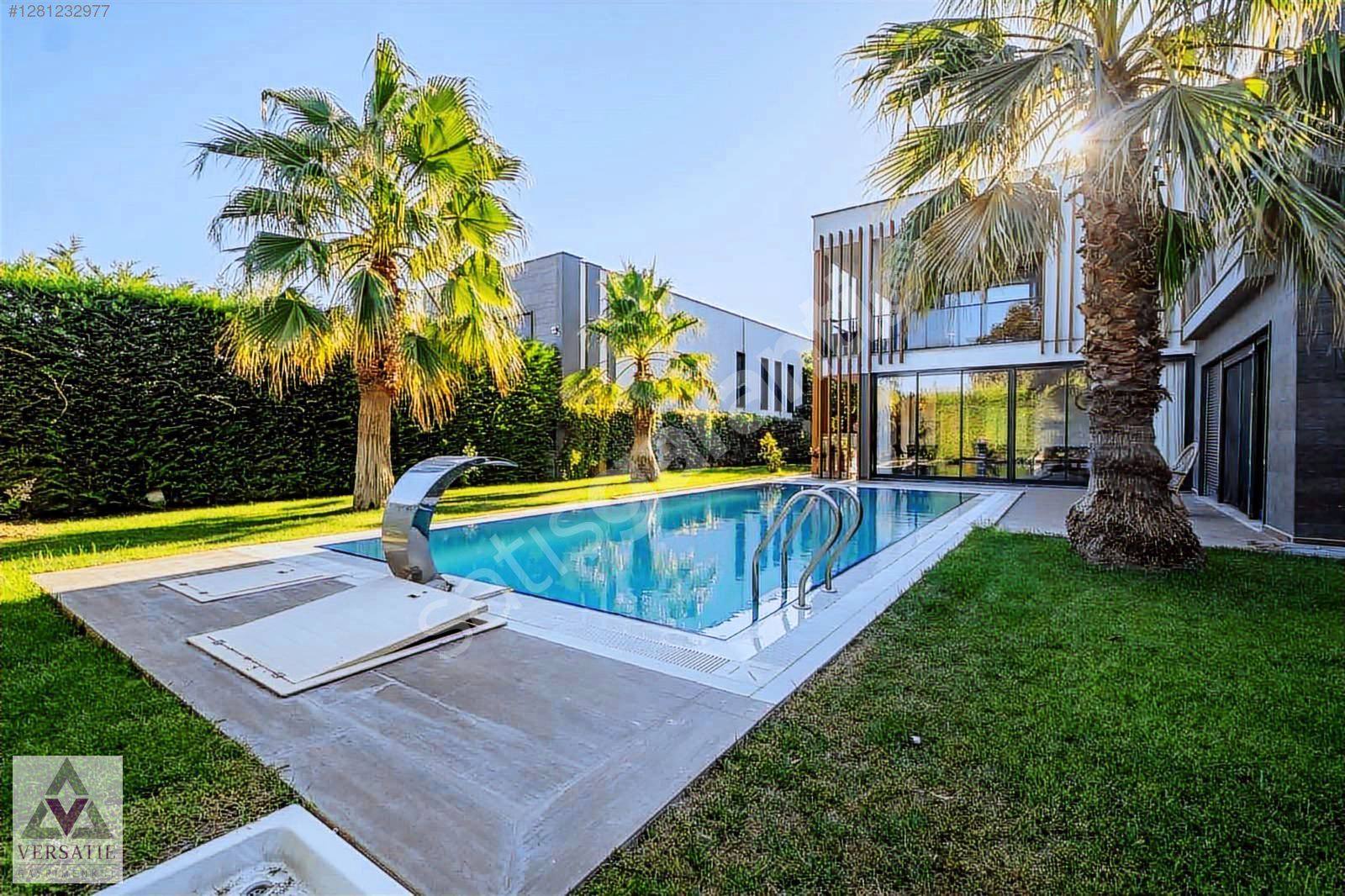 Zer Bademli Evlerinde Satılık Özel Havuzlu Villa