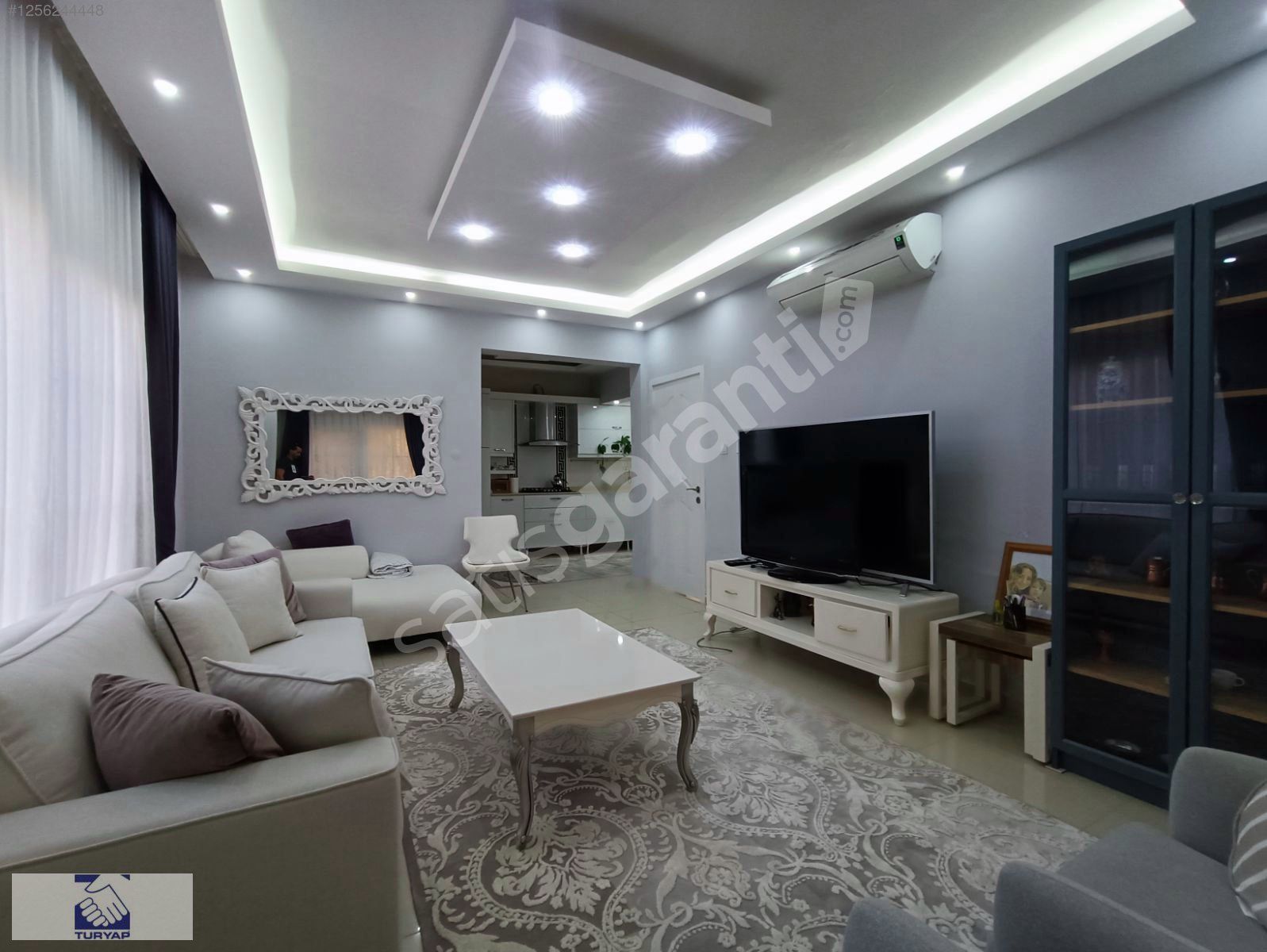 EVRENSEKİ'DE DENİZE YÜRÜME MESAFESİNDE 4+1 TRİBLEX VİLLA