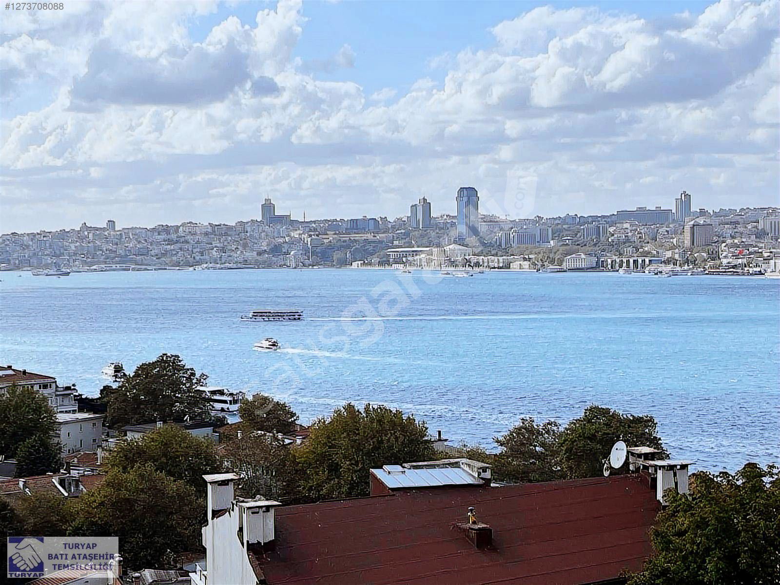 KUZGUNCUK SAHİLE YAKIN MUHTEŞEM BOĞAZ MANZARALI EŞYALI 2+1