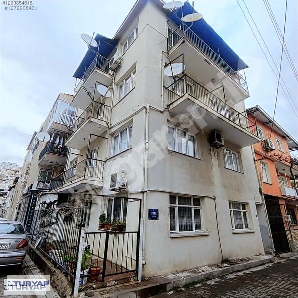 Acil Satılık ! Bayraklı Tepekulede Smyrna Meydanı Yakını 2+1