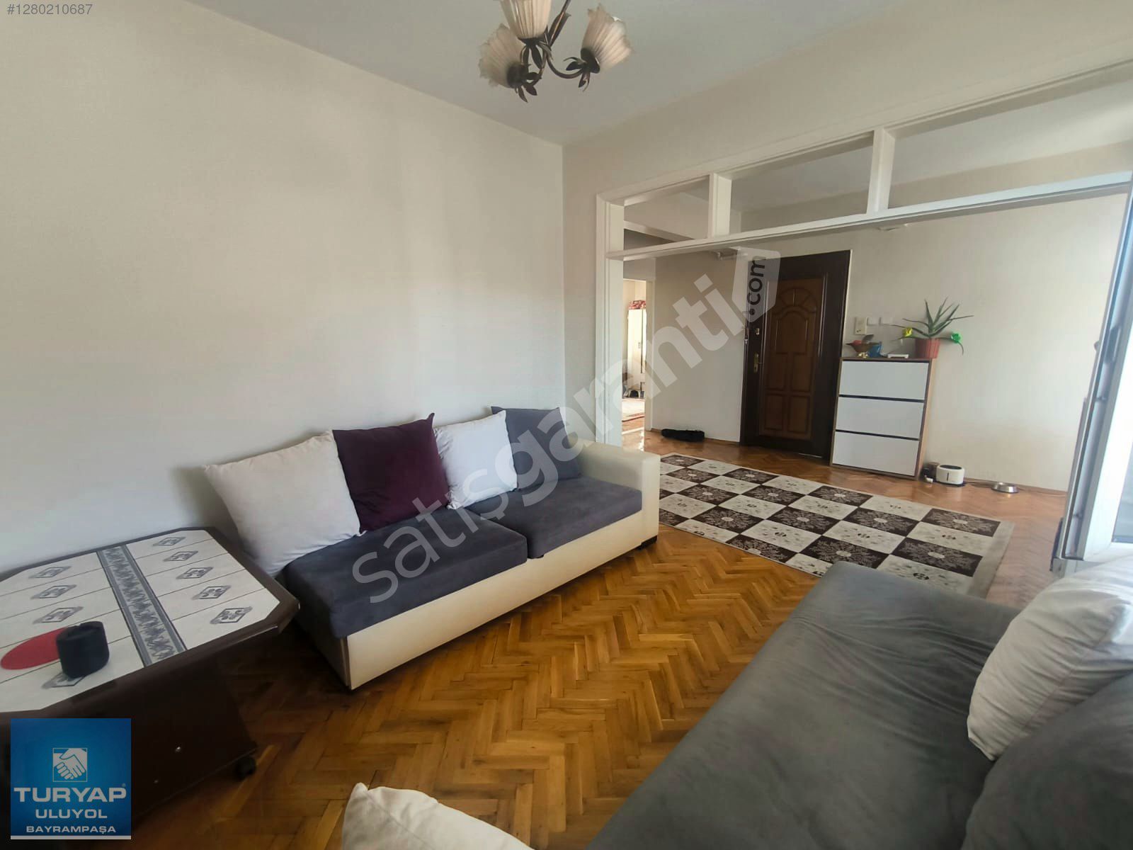 TURYAP'TAN SATILIK MERKEZİ KONUMDA FERAH 1+1 DAİRE