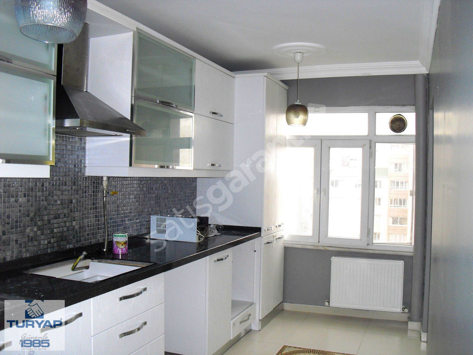 BEYLİKDÜZÜ BÜYÜKŞEHİR`DE 3+1 105 M2 BAKIMLI SATILIK DAİRE