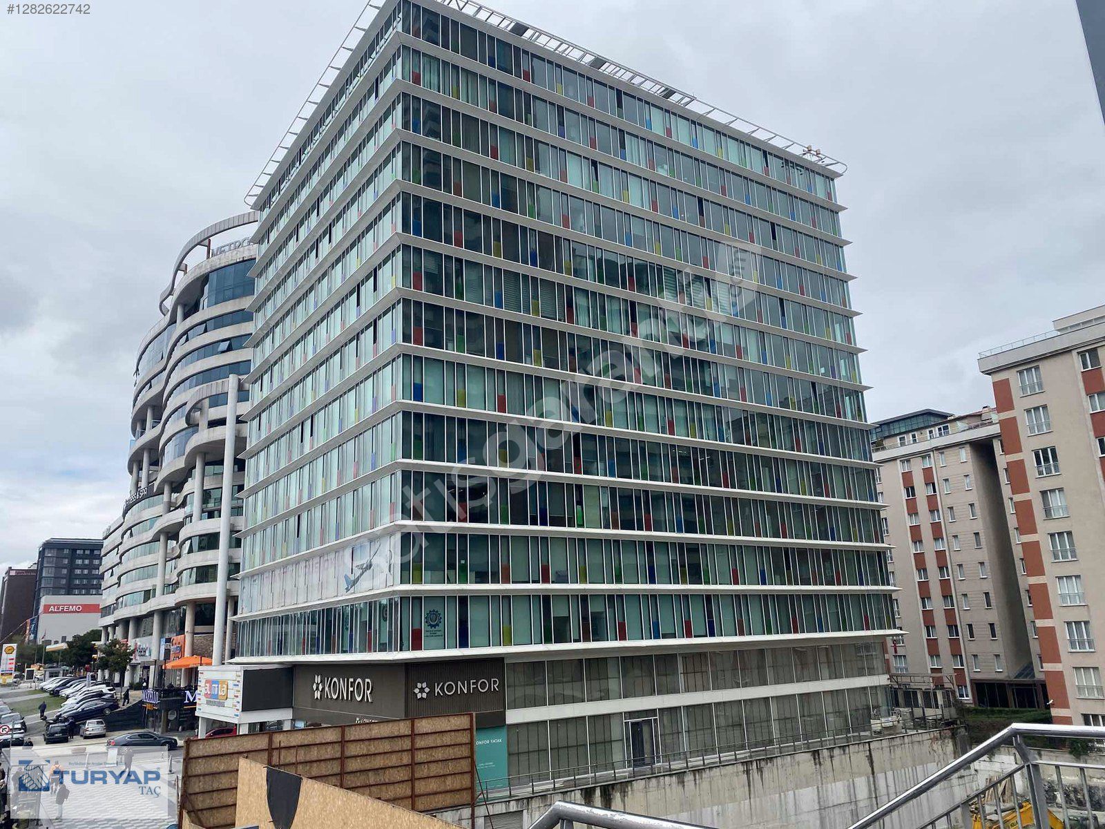 TURYAP TAÇ'TAN ÇEBİ NATURA'DA VATANDAŞLIĞA UYGUN 300 m2. OFİS