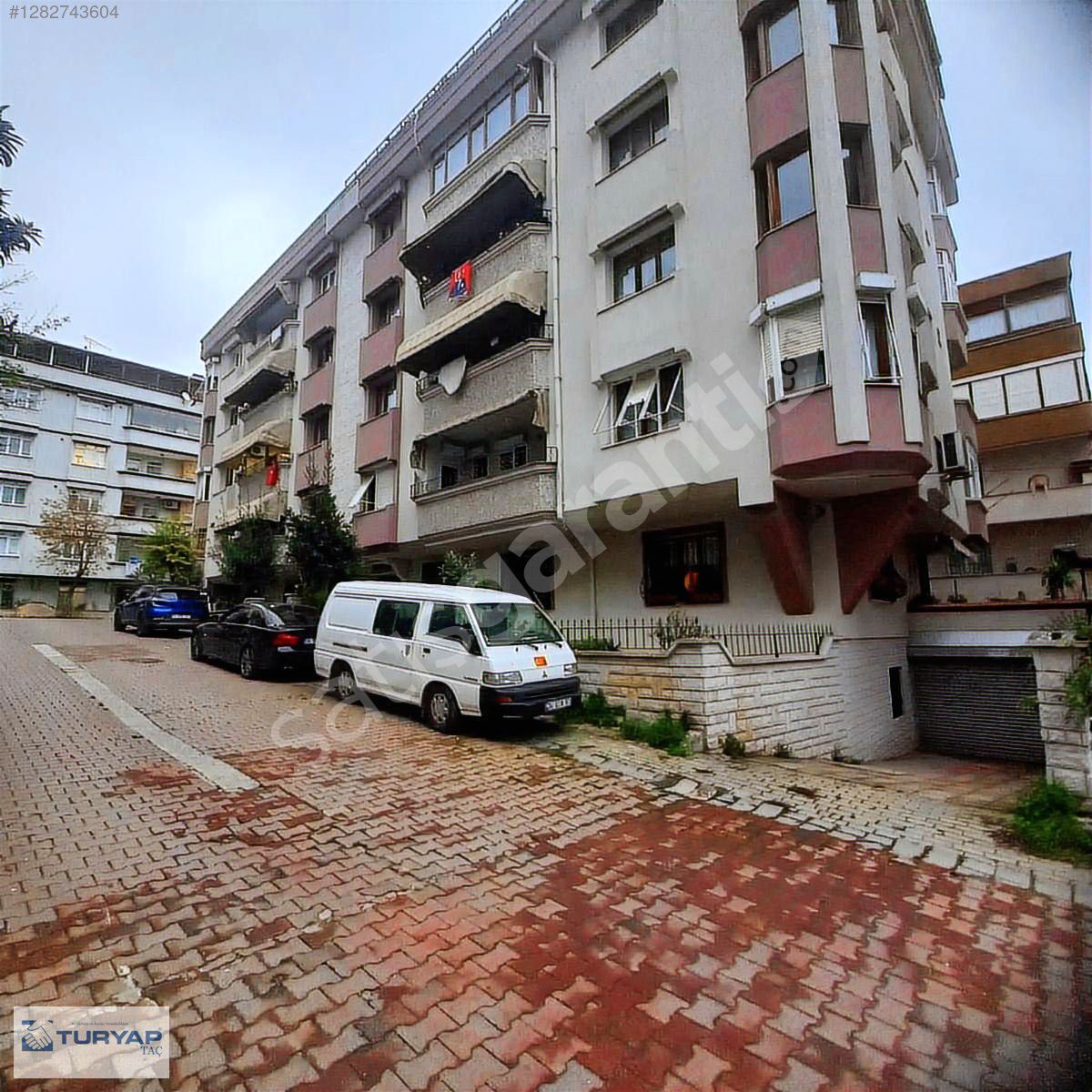 TURYAP TAÇ'TAN VATANDAŞLIĞA UYGUN GENİŞ 4+1 DAİRE