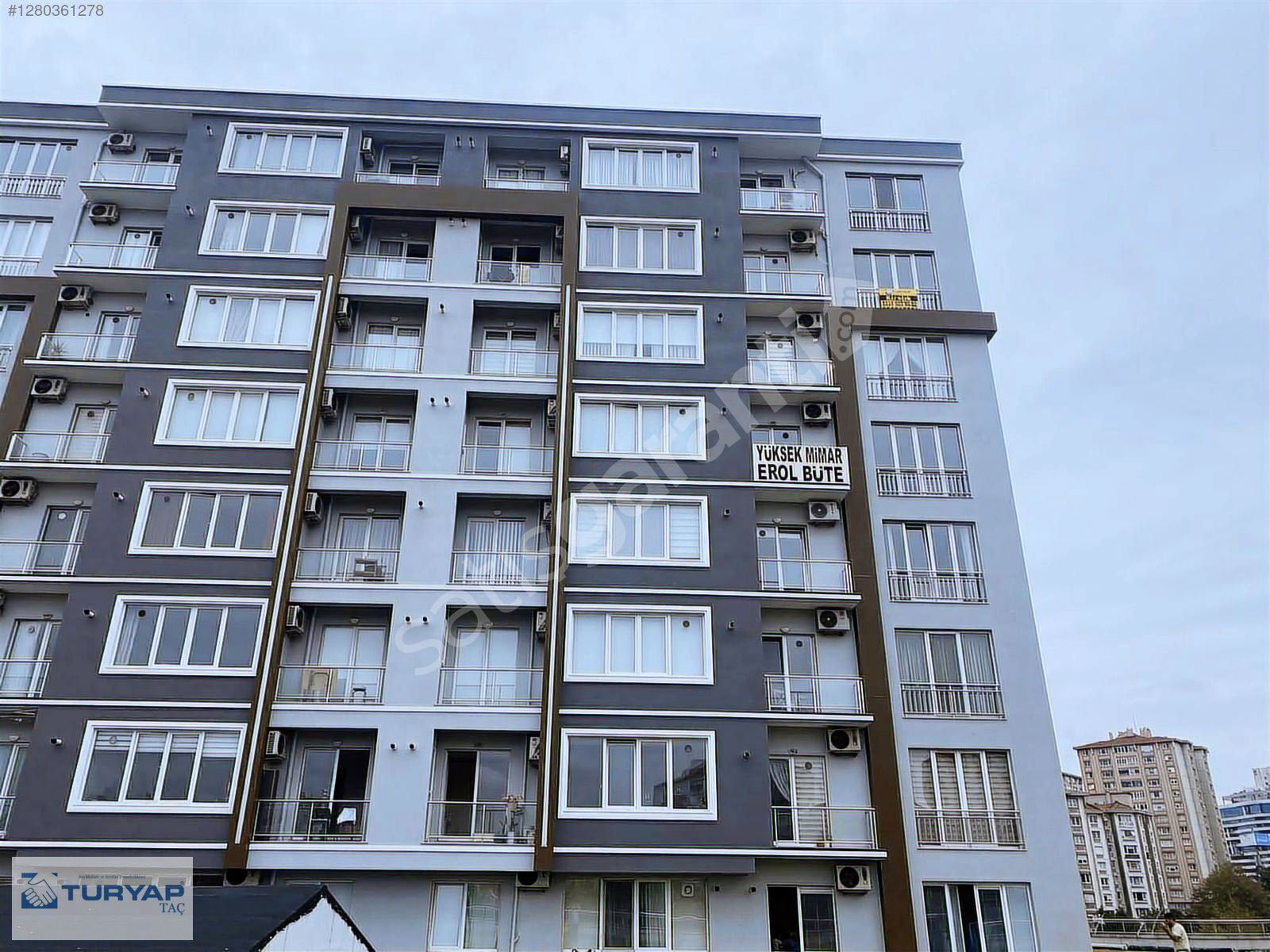 TURYAP TAÇ'TAN BEYCİTY'DE HAVUZ CEPHELİ 1+1 BOŞ DAİRE