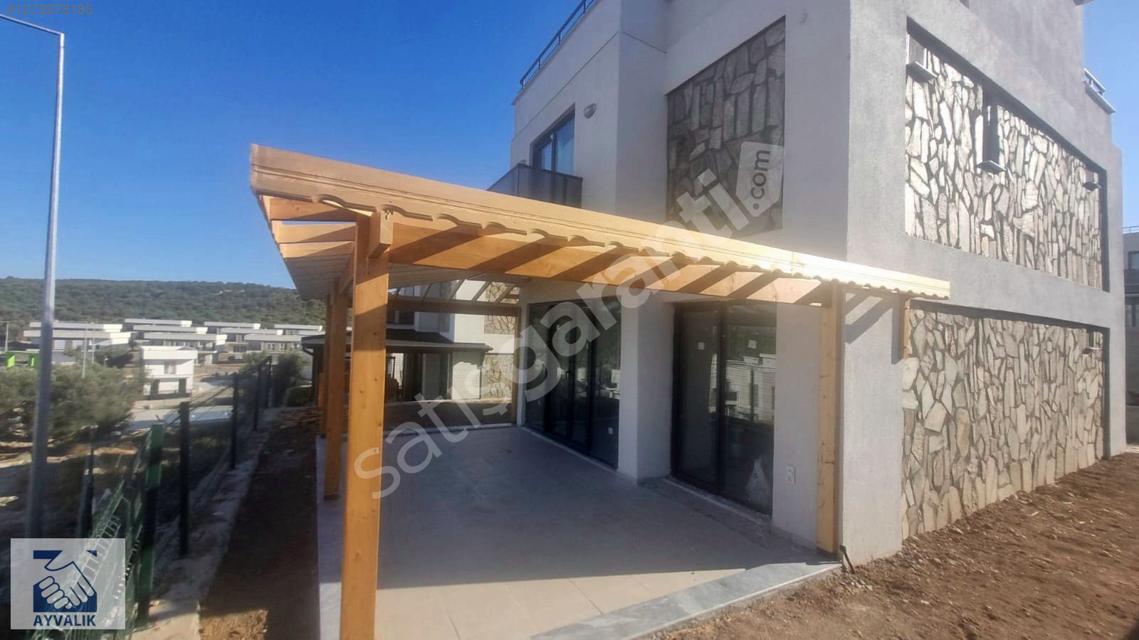 Turyap'tan Keremköy Sahilde Site İçinde Lüks Villa