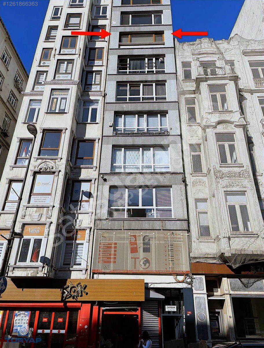 Cumhuriyet Caddesi Üzerinde Aydınlık Masrafsız Kullanıma Hazır