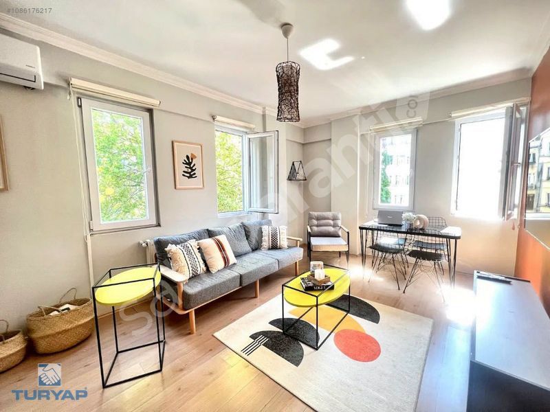 CİHANGİR FİRUZAĞA MEYDANINDA MASRAFSIZ ŞIK ARAKAT DAİRE