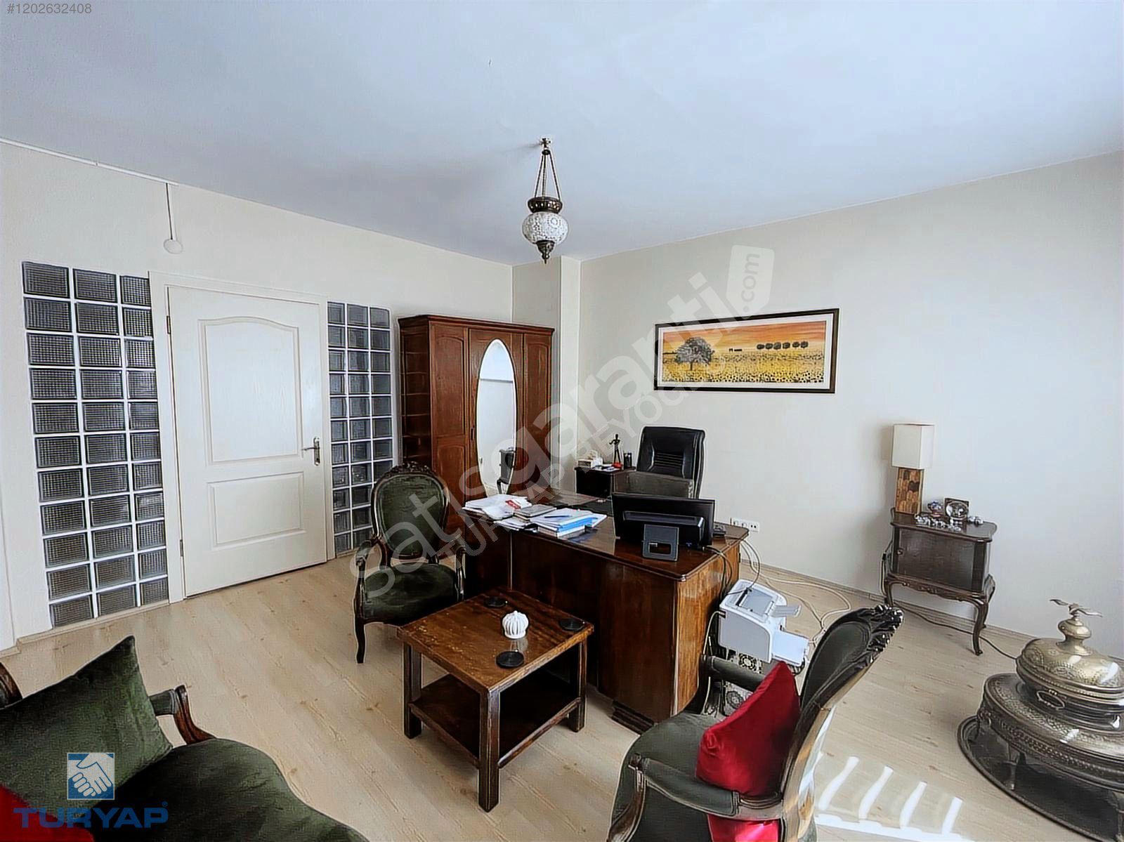 İstiklal Caddesine Yakın, Bakımlı, Temiz, Kullanıma Hazır