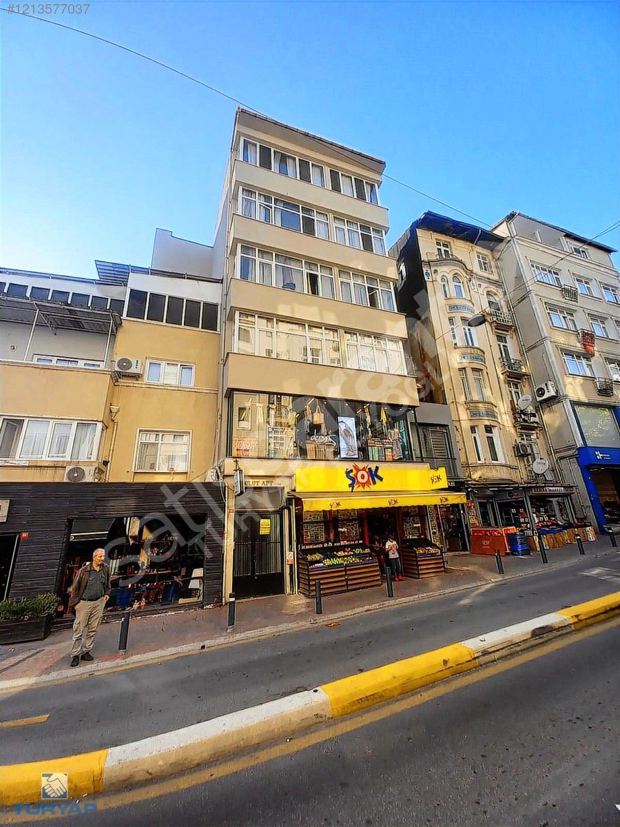 GALATAPORT'A YAKIN BOĞAZKESEN CADDESİ ÜZERİNDE AYDINLIK DAİRE