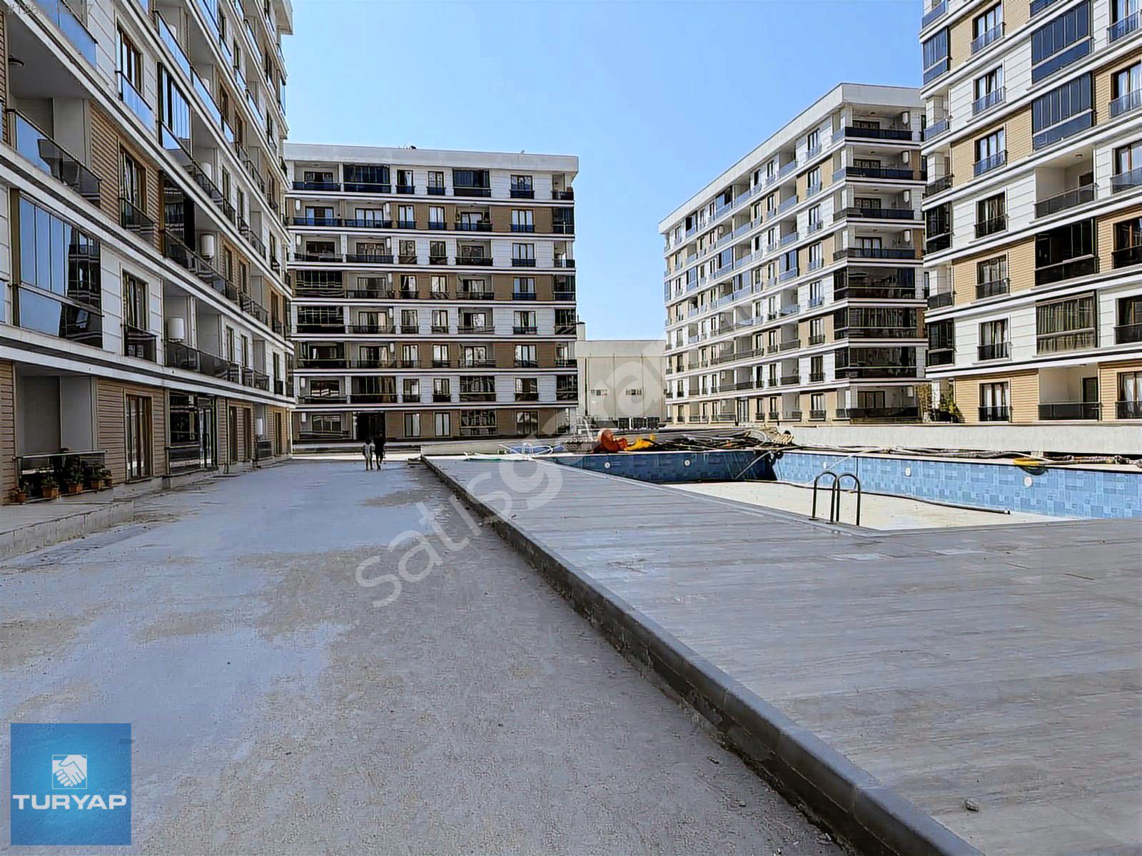 AKS FOCUS İSTANBUL EVLERİNDE 2+1 SATILIK BOŞ DAİRE