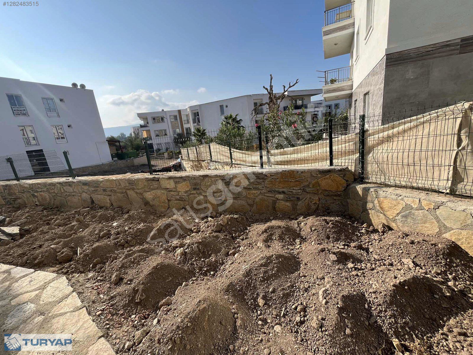 Bodrum mumcular'da satılık 1 + 1 bahçe katı daire