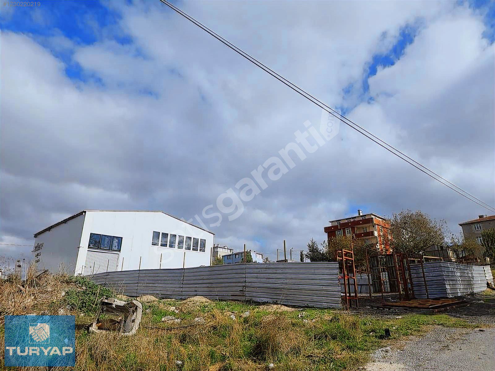 ARNAVUTKÖY DELİKLİKAYA MAH. 500M2 ÇEVRİLİ SATILIKARSA TURYAP'TAN