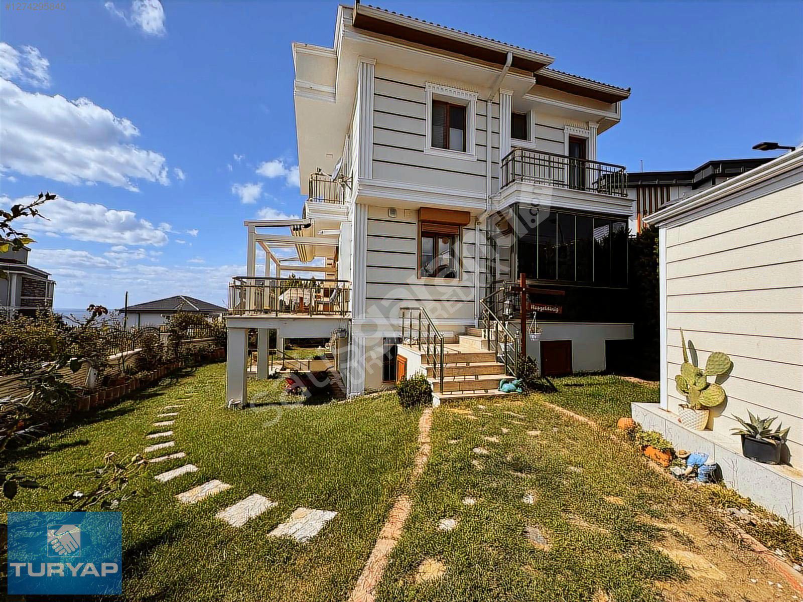 SİLİVRİ'DE 8+1 PANORAMİK DENİZ MANZARALI YAPILI SATILIK FOURLEX